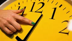 Ora legale 2026: quando le lancette dell’orologio torneranno a spostarsi in avanti?