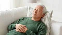 Questa temperatura in camera aiuta gli anziani a dormire bene: un consiglio semplice