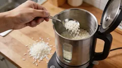 Bollitore come nuovo senza acido citrico: ricordate questo trucco con il riso