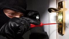 I ladri notano questo dettaglio della porta e lo usano per scegliere l’appartamento da svaligiare